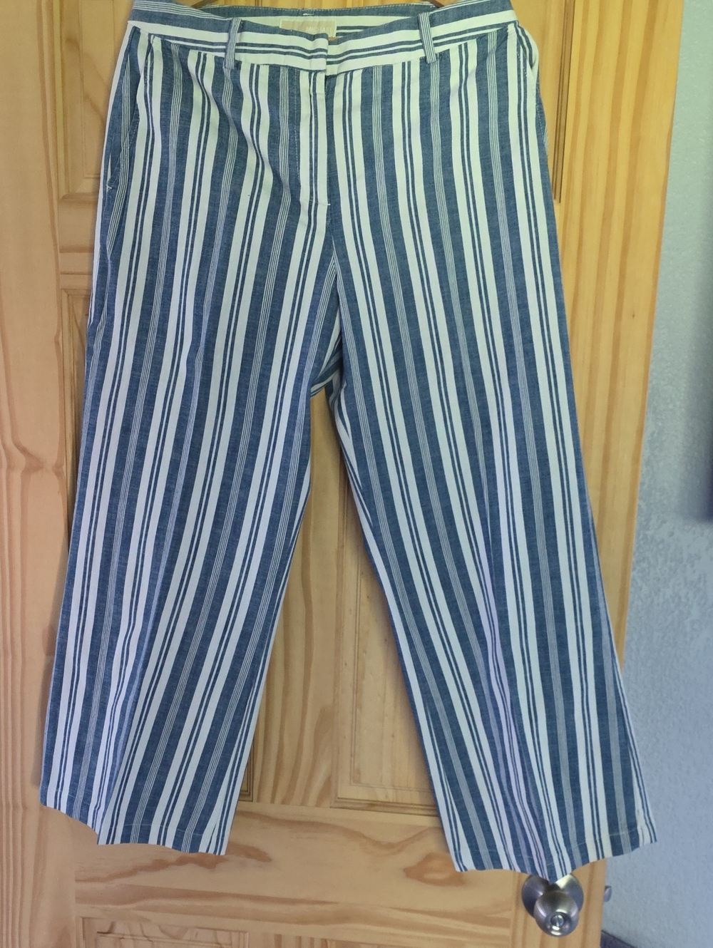 Michael Kors Striped Blue and White Women's Casual Pants Size 8